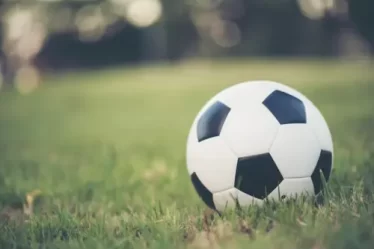 Las mejores apps para ver partidos de fútbol en directo (Imagen: Freepik)