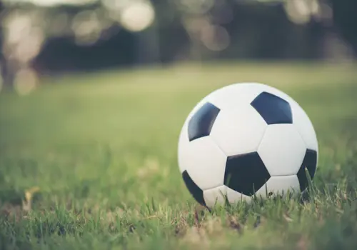 Las mejores apps para ver partidos de fútbol en directo (Imagen: Freepik)