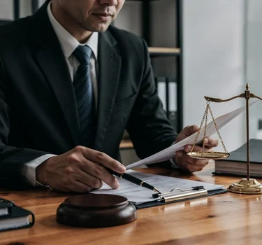 ¿Cuándo vale la pena contratar un asesor legal para su empresa?